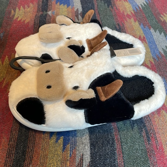 Cow Slippers - Picture 2 of 2
